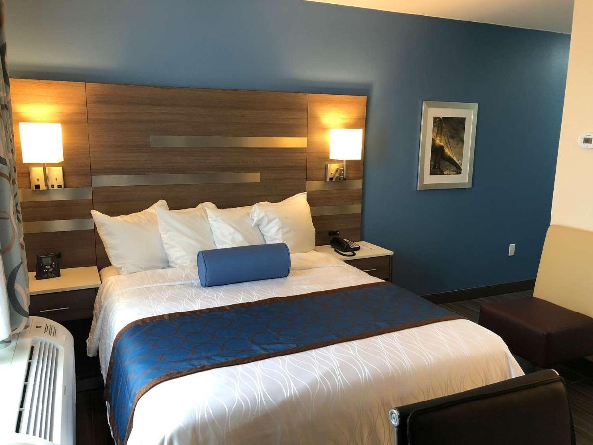 | Best Western Plus Stadium Inn