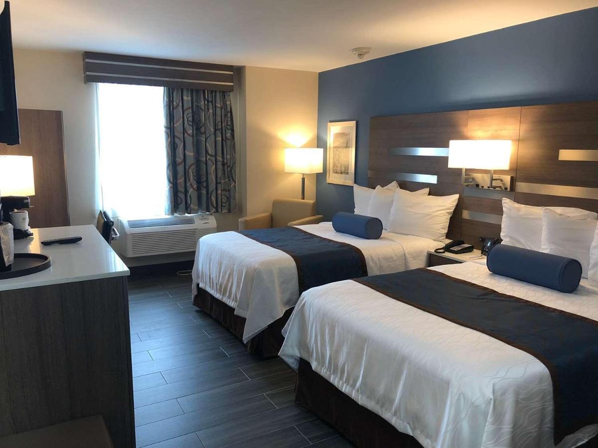 | Best Western Plus Stadium Inn
