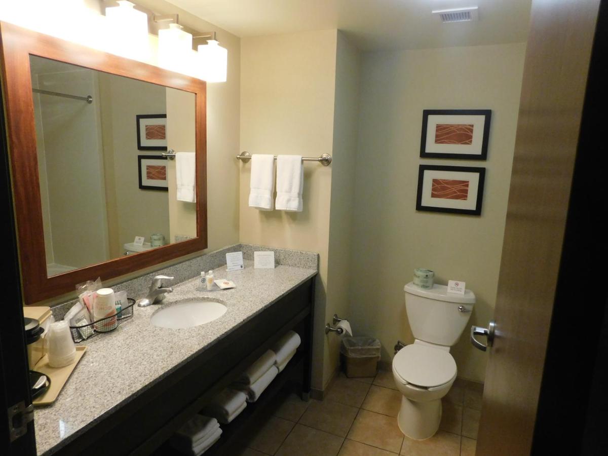  | Comfort Inn Saint Clairsville