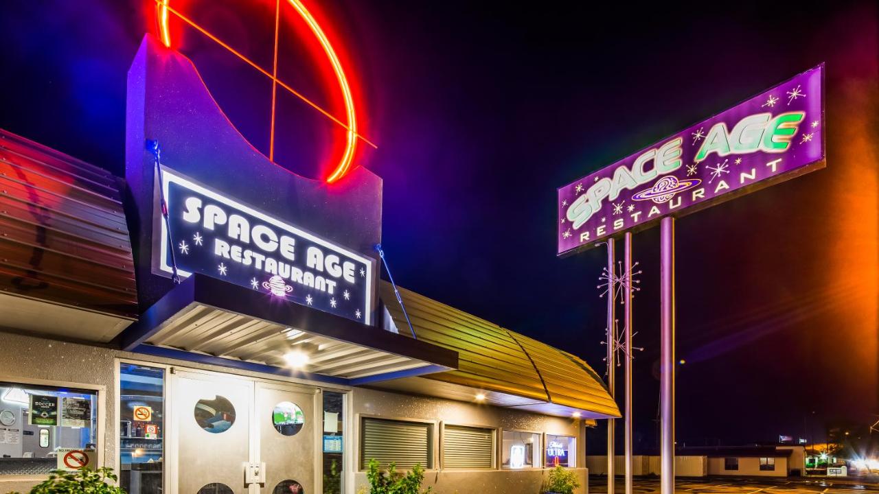 | Best Western Space Age Lodge