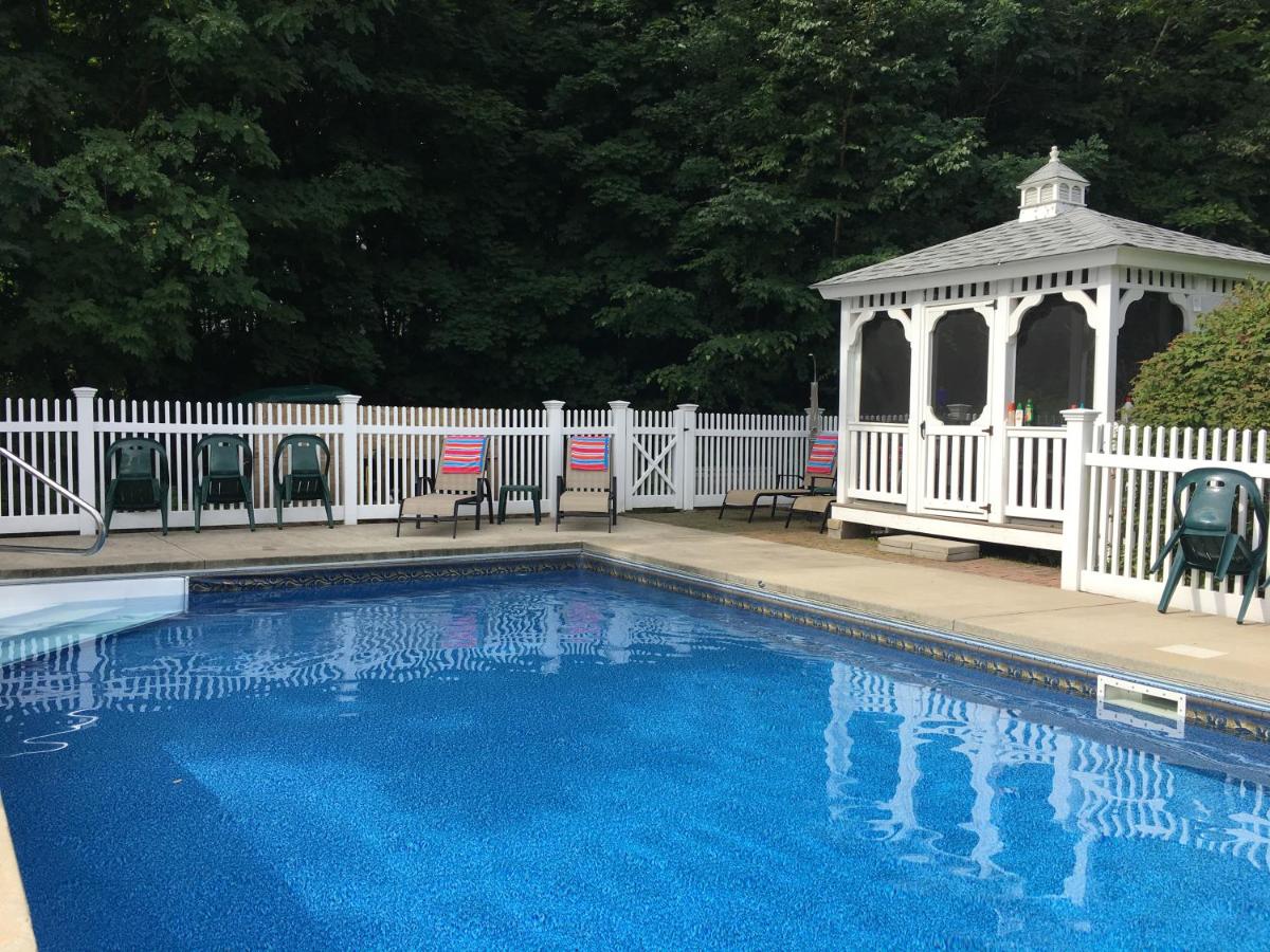 | Center Harbor Sutton House B & B