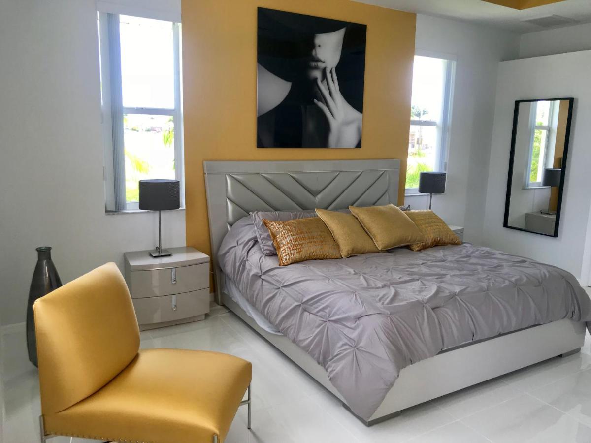| Villa Eyleen