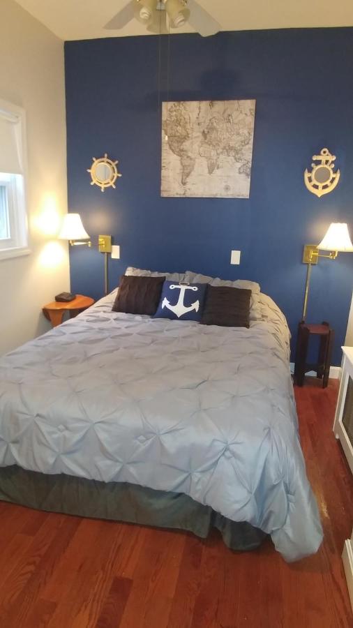 | Château sur Mer Bed & Breakfast
