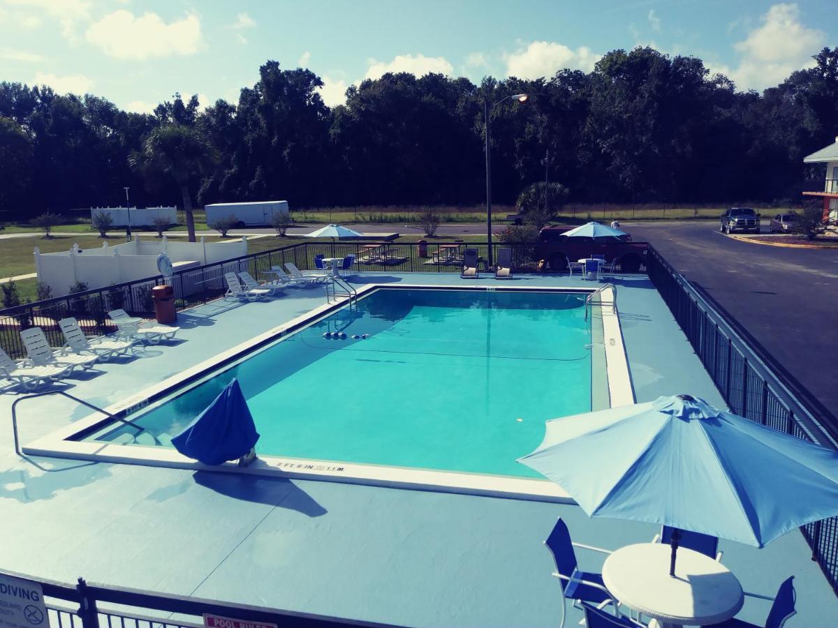 | Days Inn by Wyndham Wildwood I-75