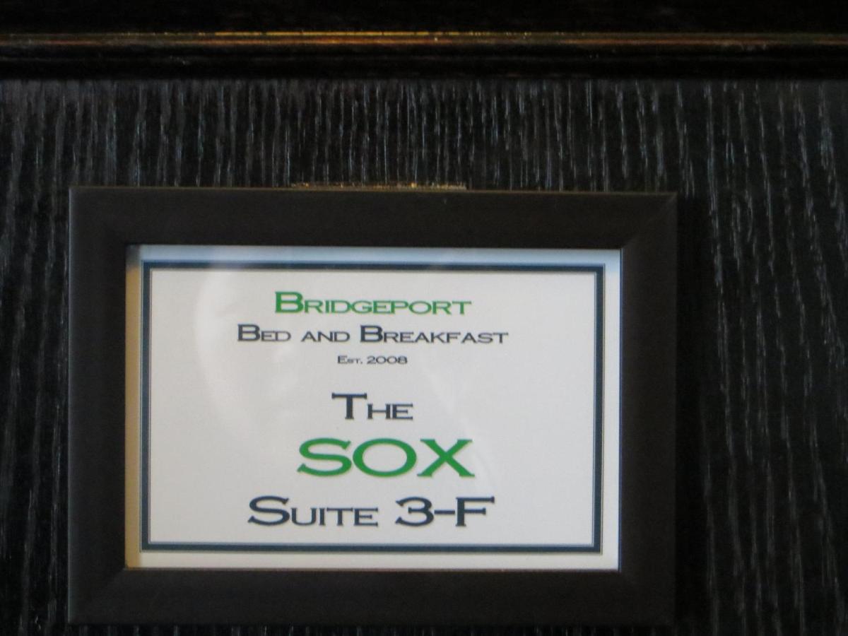 Three-Bedroom Suite at The Polo Inn Bridgeport U.S.A.
