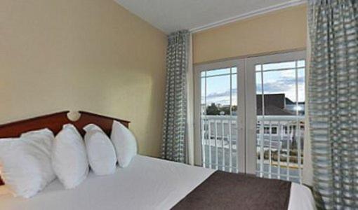  | Gold Leaf Hotel of Dewey