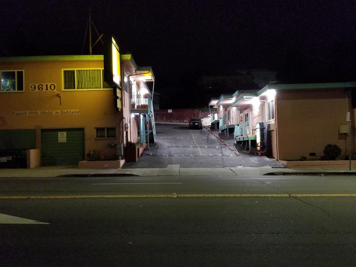 | TRAVIS LODGE MOTEL 16