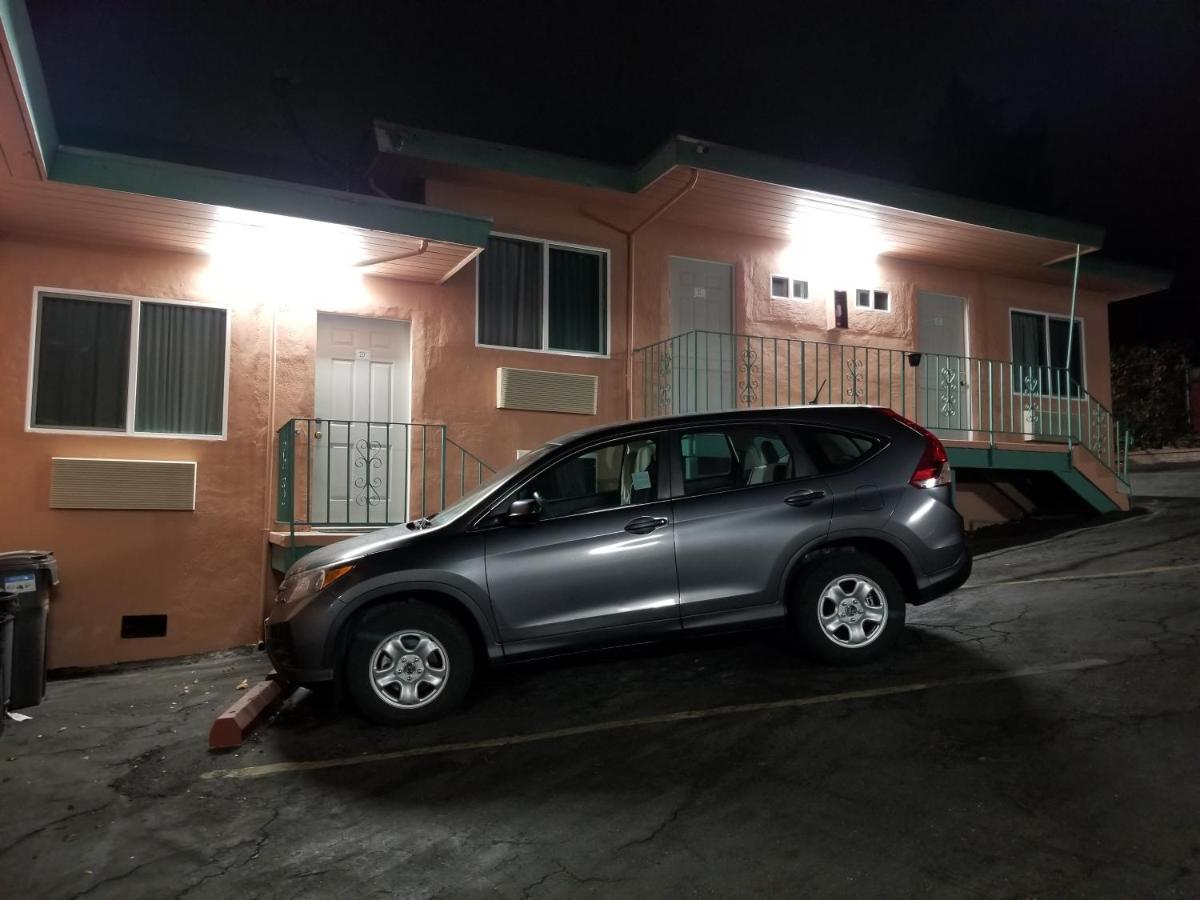 | TRAVIS LODGE MOTEL 16