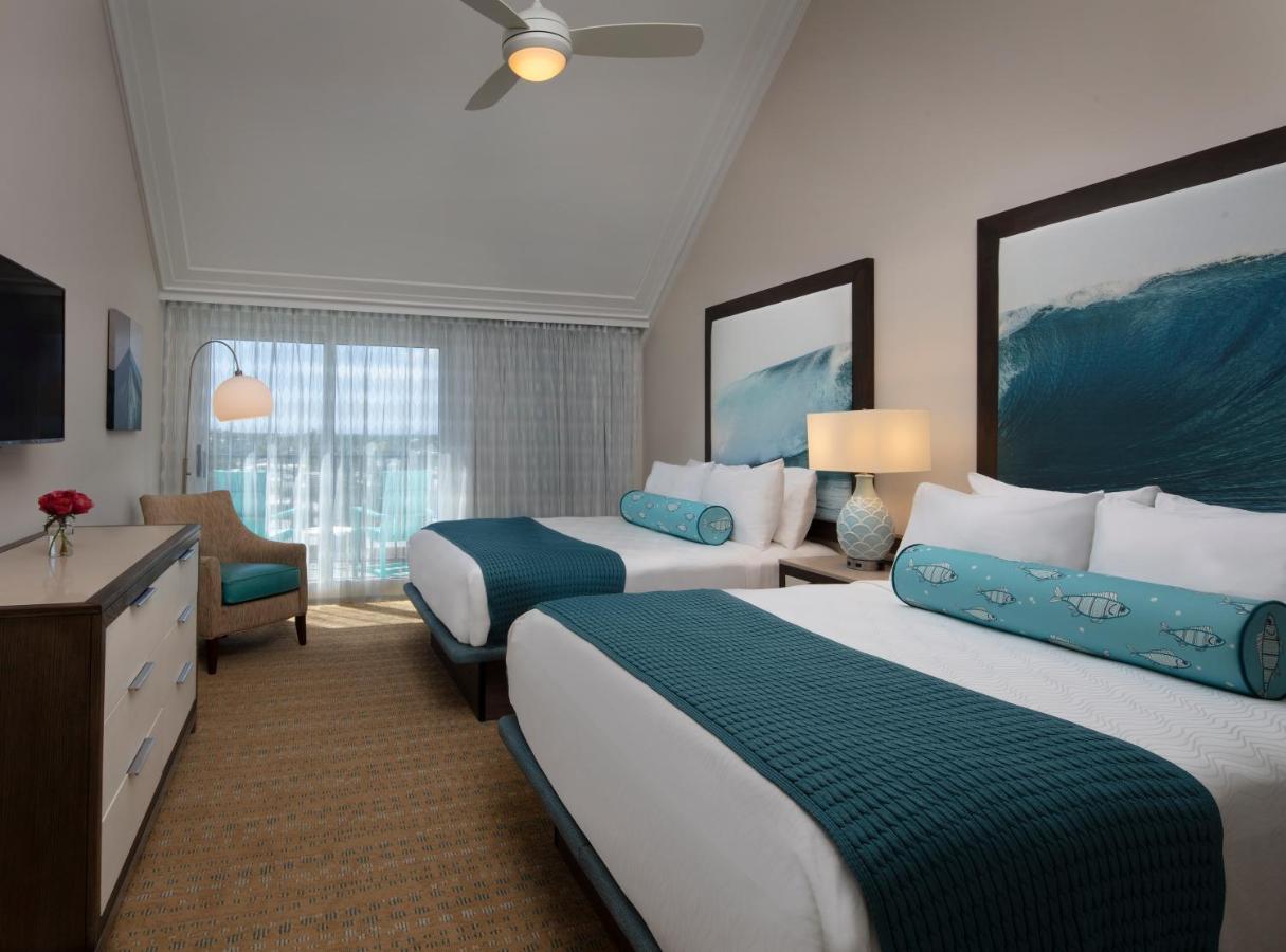 3KKQOV Three-Bedroom Suite at The Laureate Key West