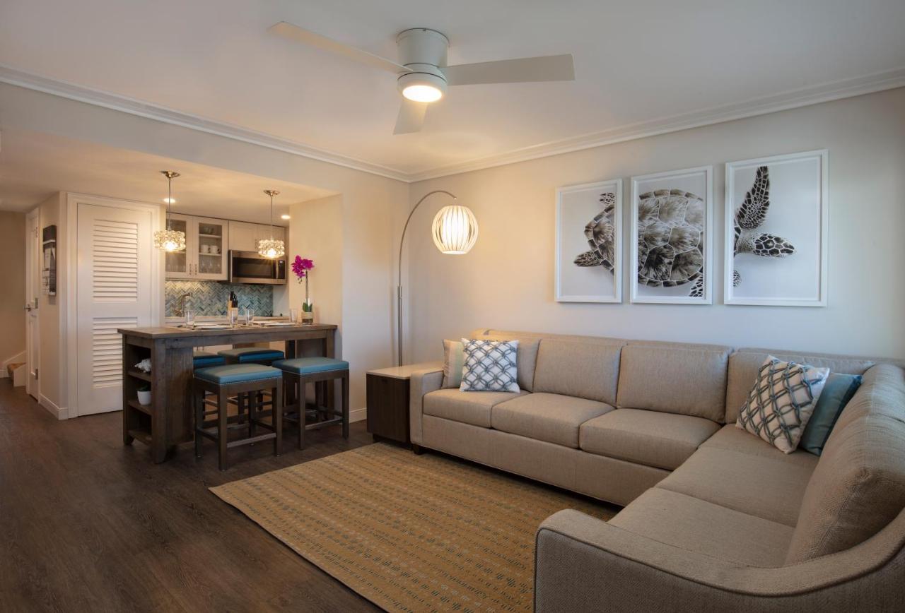 3KKQOV Three-Bedroom Suite at The Laureate Key West
