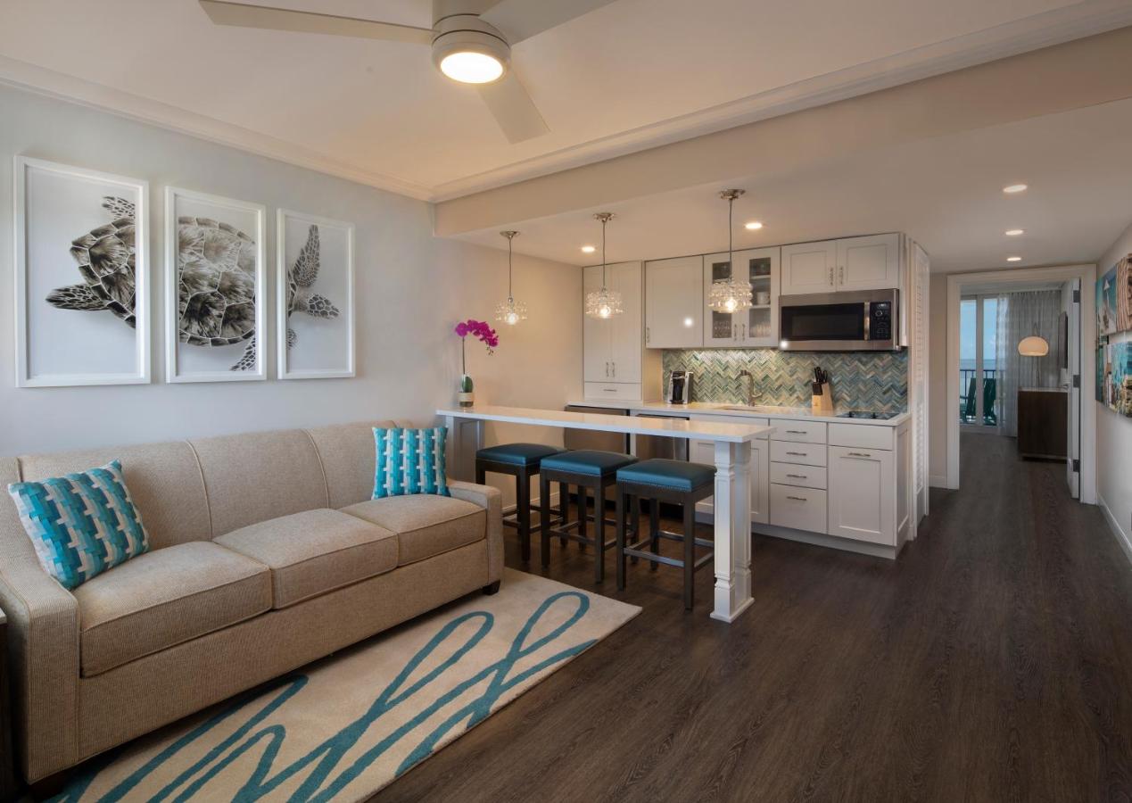 1KXOV Superior King Suite at The Laureate Key West