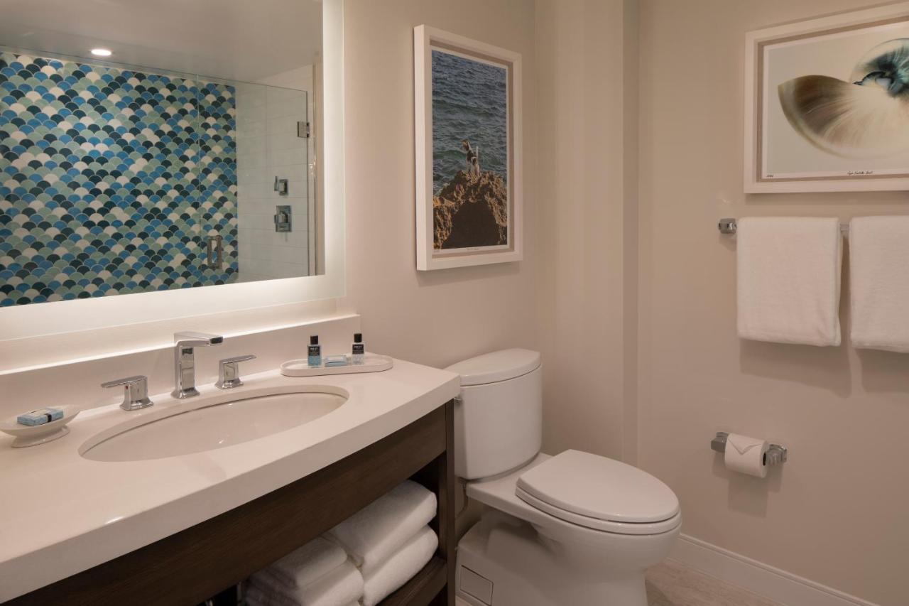 1KXOV Superior King Suite at The Laureate Key West