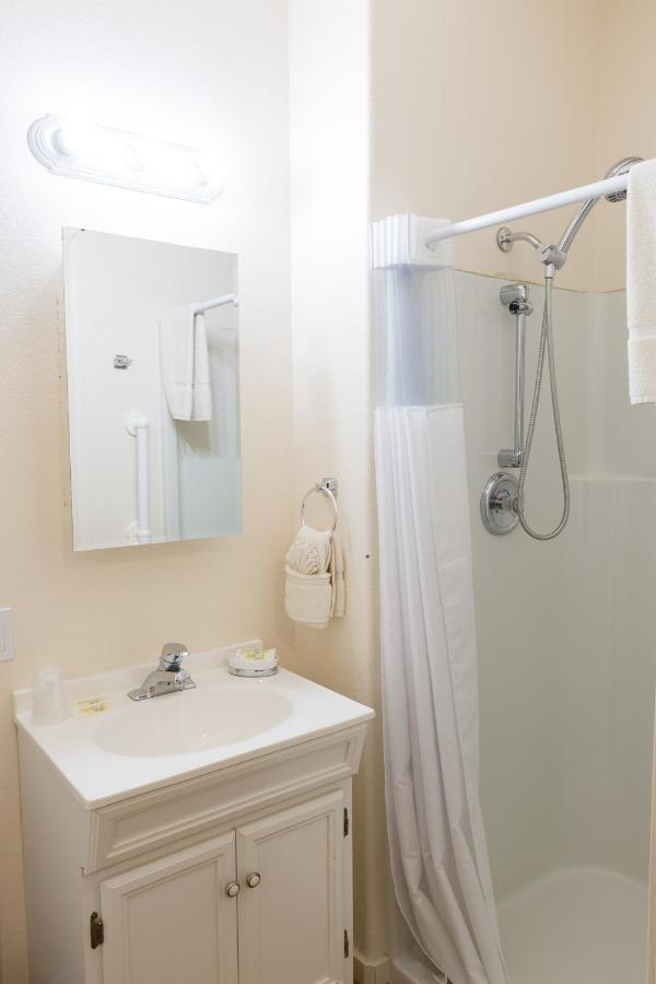 | Hotel Cathlamet