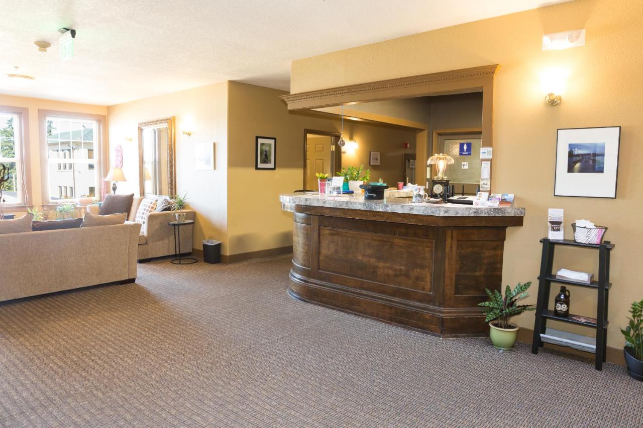 | Hotel Cathlamet