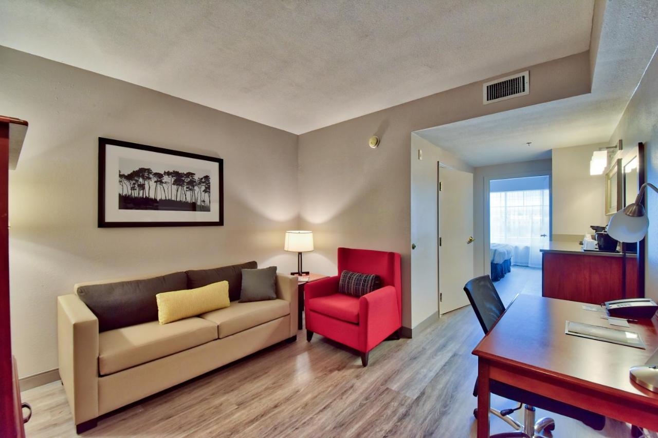 One-Bedroom King Suite - Non-Smoking at Country Inn & Suites by Radisson, Ocala Southwest