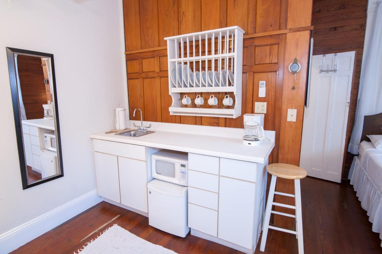 | Casa 325 Guesthouse
