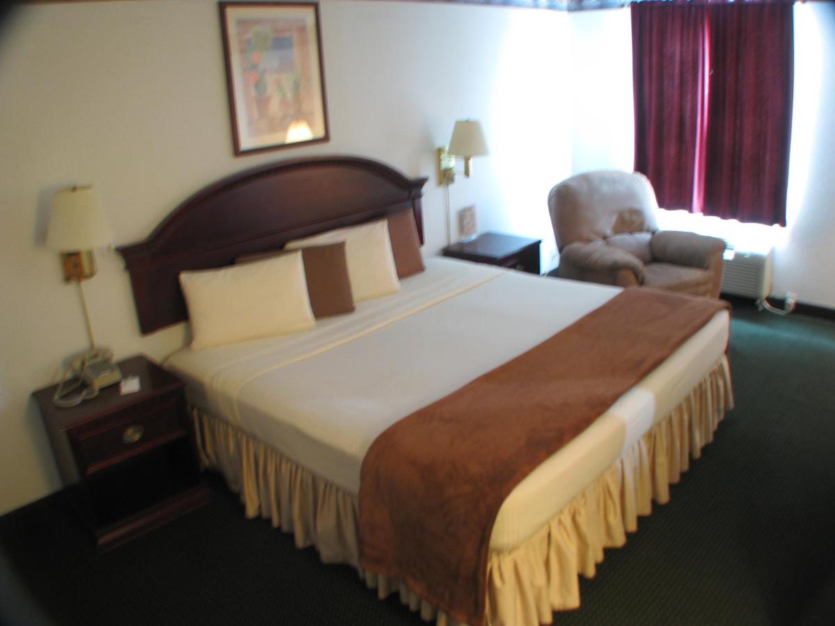 | Dodge House Hotel