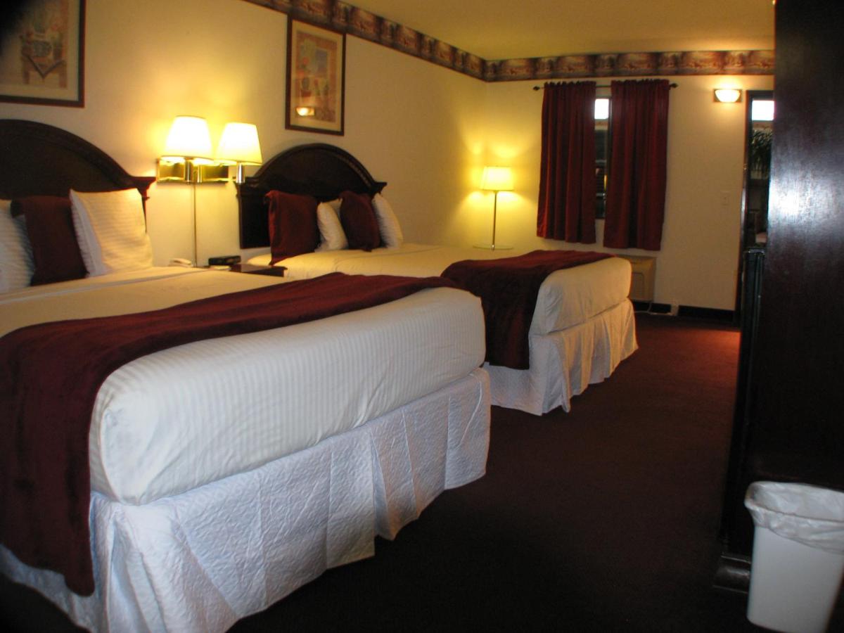 | Dodge House Hotel
