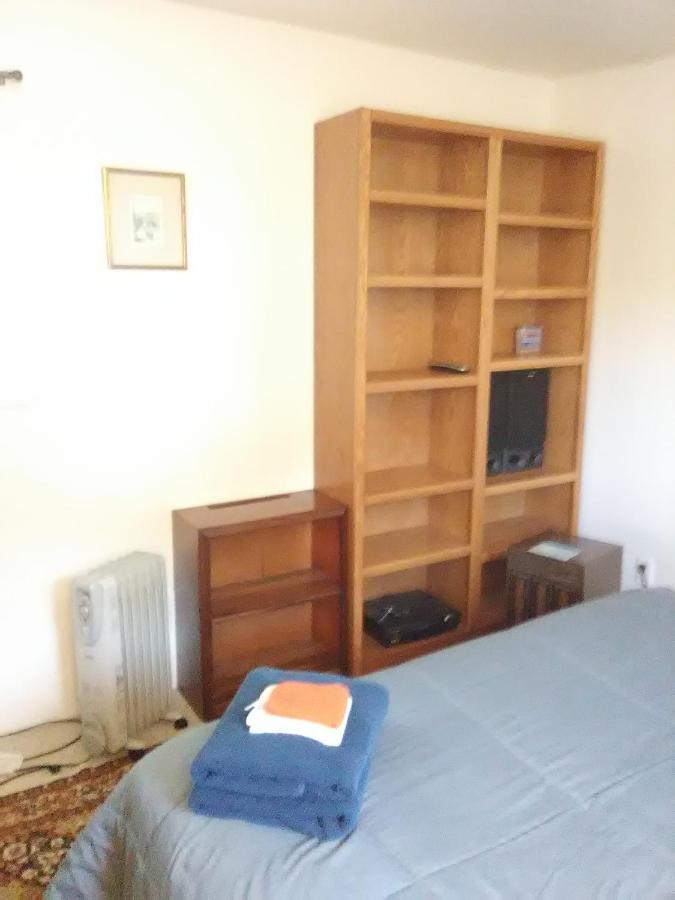 | Lakeside Hostel & Guest House
