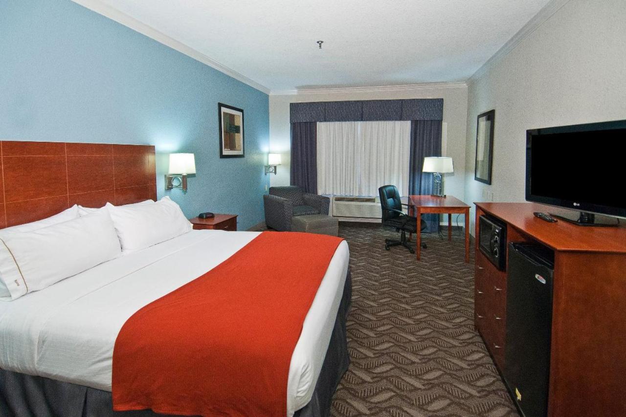  | Holiday Inn Express Hotel & Suites Lake Charles, an IHG Hotel