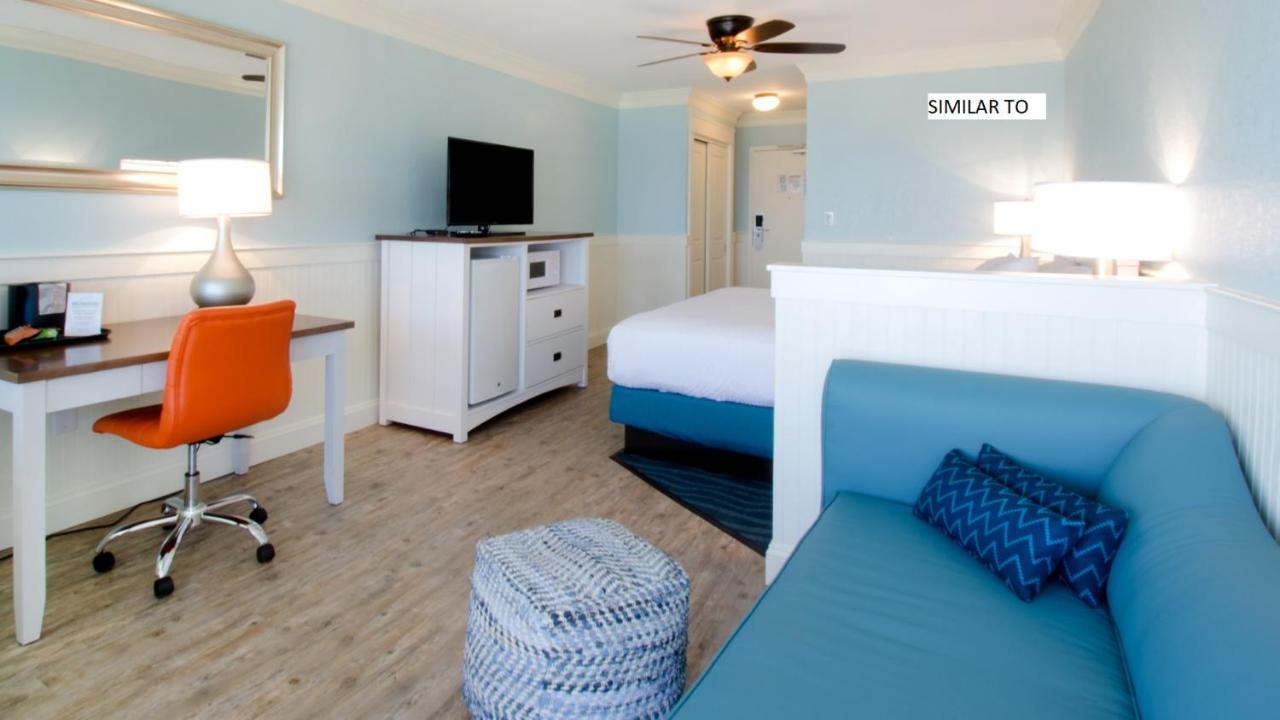 Deluxe - 1 King Bed Side View - 4 Seasons - No Pets at John Yancey Oceanfront Inn
