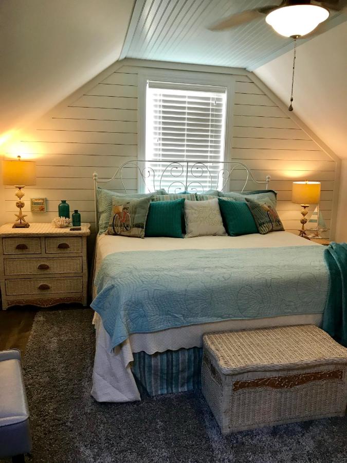 | Caroline's Bed and Breakfast