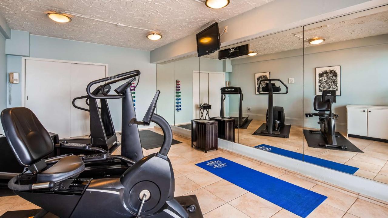  | Best Western Plus Yacht Harbor Inn