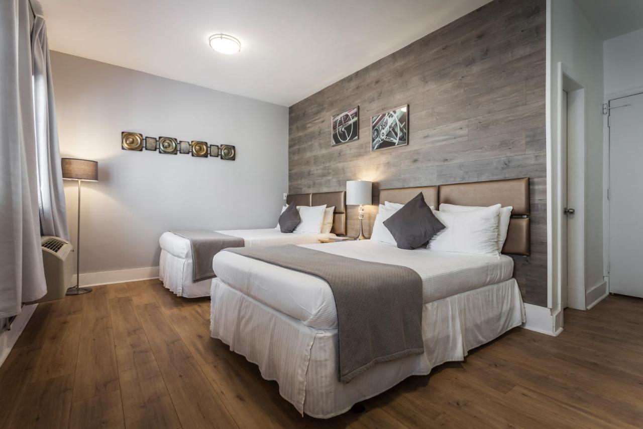 Double Room with Two Double Beds at Century Hotel