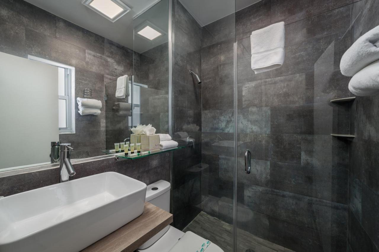 Superior King Room at Century Hotel