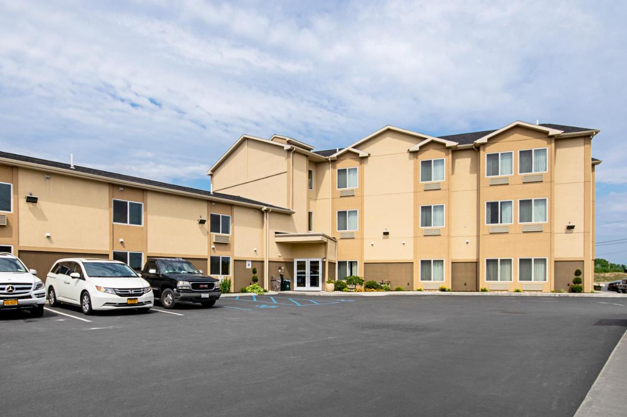 | Quality Inn & Suites Glenmont - Albany South