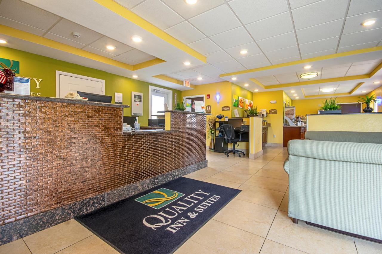 | Quality Inn & Suites Glenmont - Albany South