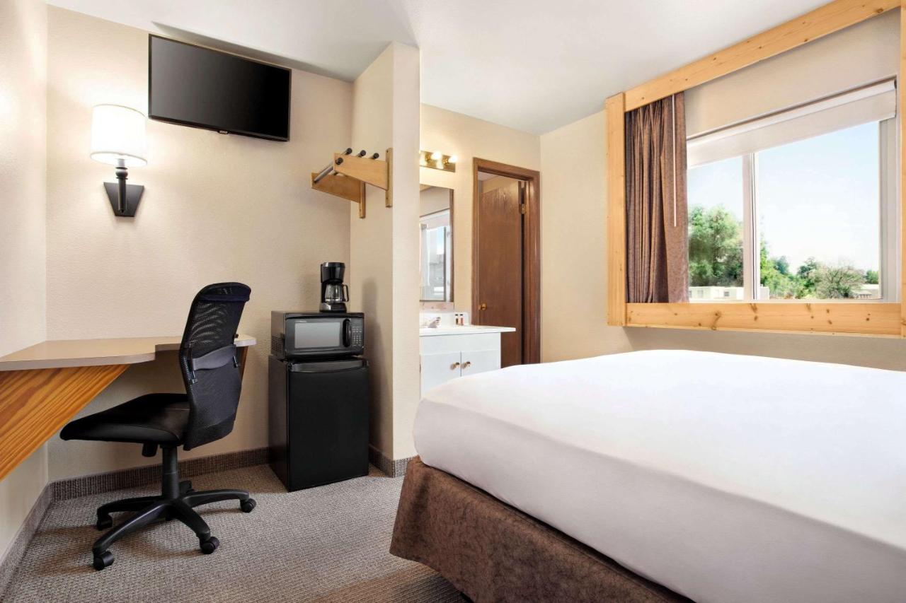 Queen Room - Non-Smoking at Travelodge by Wyndham Guernsey