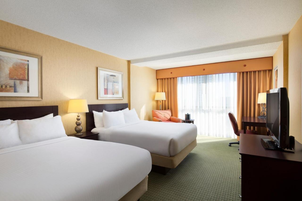 | University Plaza Hotel