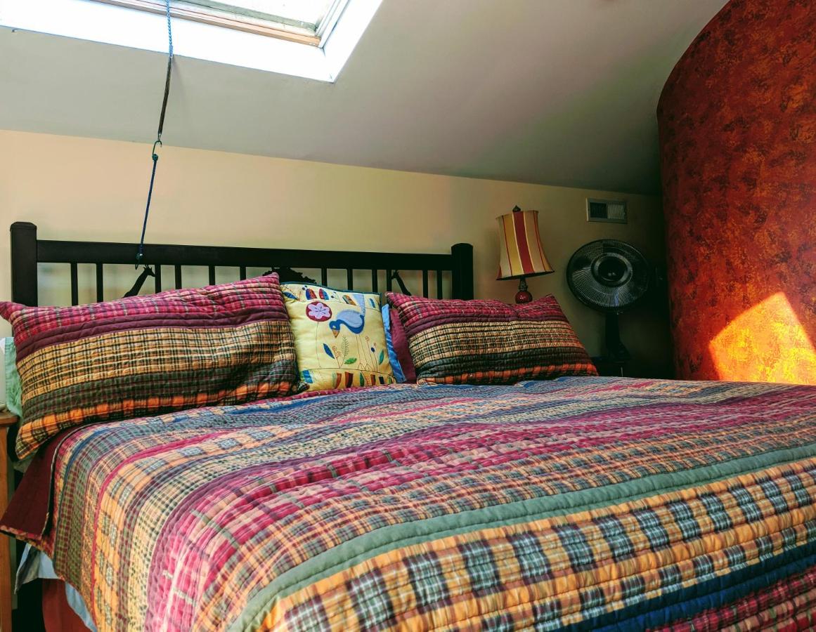 | Ann Arbor Bed and Breakfast