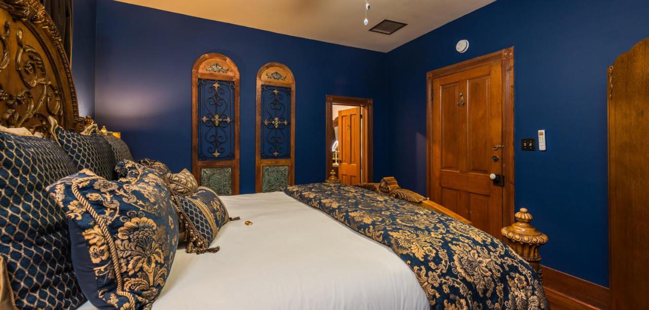 | Carriage Way Inn Bed & Breakfast Adults Only - 21 years old and up