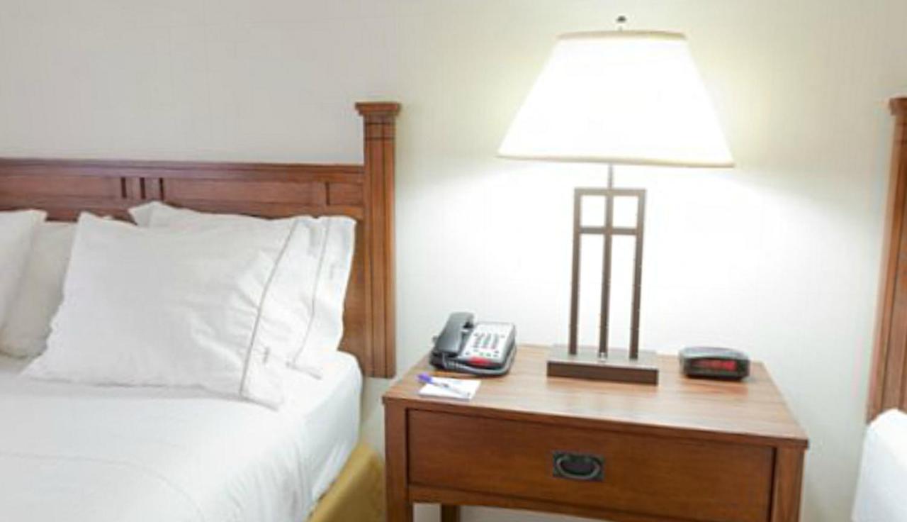 Queen Room with Two Queen Beds at Holiday Inn Express & Suites Mattoon by IHG