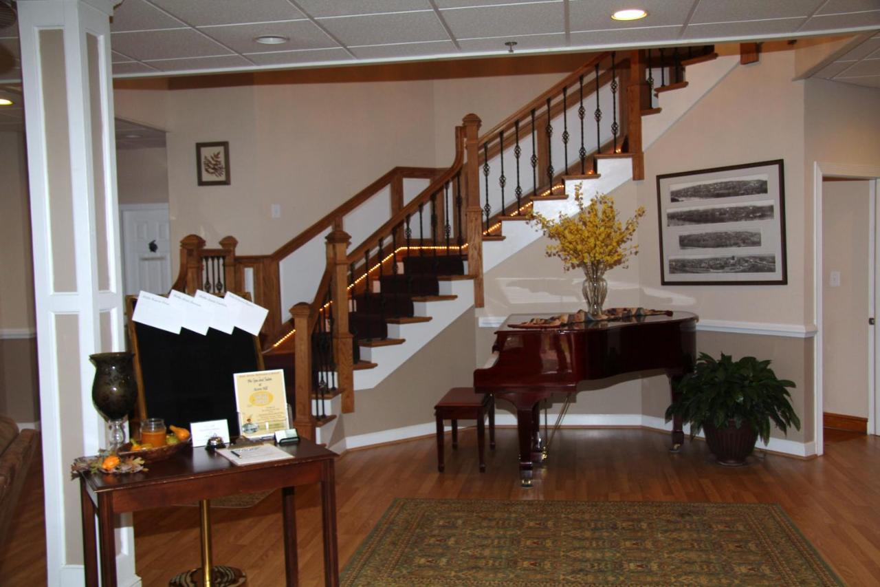  | Acorn Hill Lodge and Spa