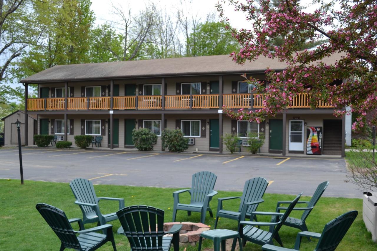 | Kancamagus Lodge