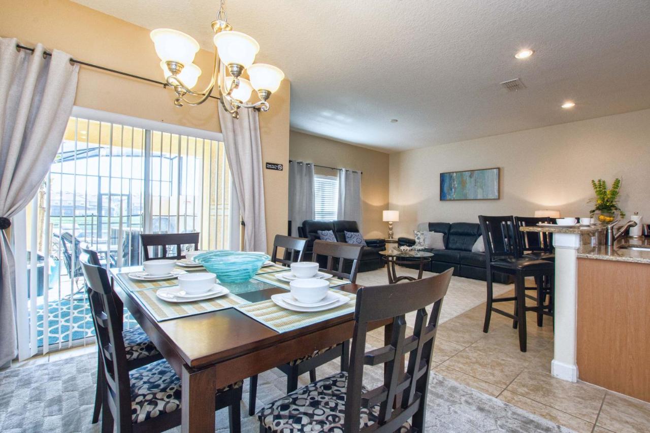  | Paradise Palms-4 Bed Townhome w/Splashpool-3032PP