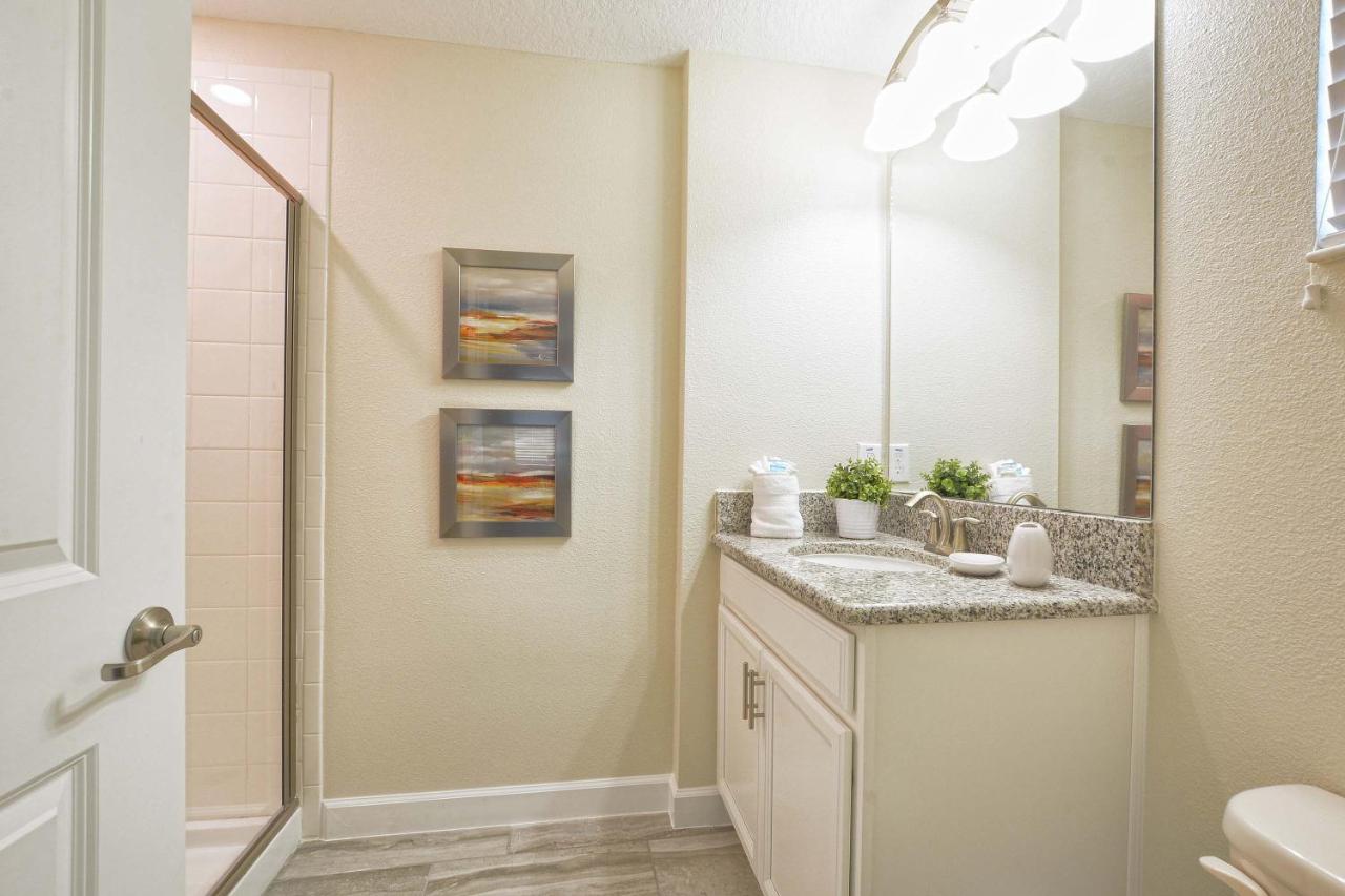 | Storey Lake-5 Bedroom Townhouse w/Splashpool-1617ST