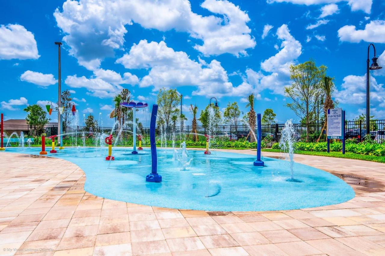 | Storey Lake-5 Bedroom Townhouse w/Splashpool-1617ST