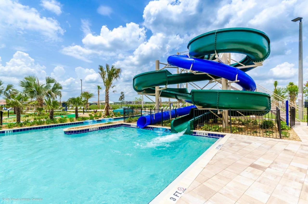 | Storey Lake-5 Bedroom Townhouse w/Splashpool-1617ST
