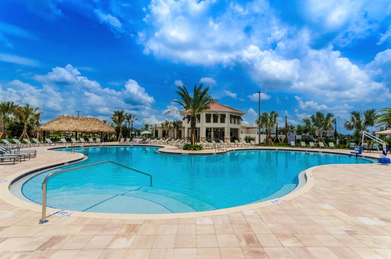 | Storey Lake-5 Bedroom Townhouse w/Splashpool-1617ST