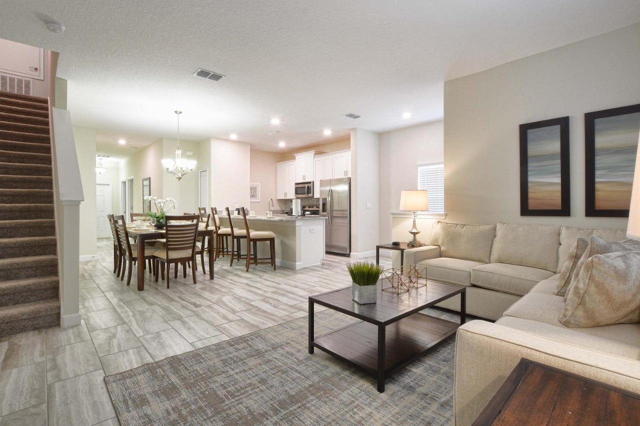| Storey Lake-5 Bedroom Townhouse w/Splashpool-1617ST