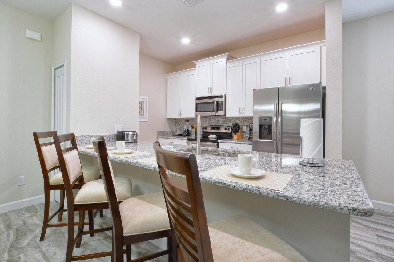 | Storey Lake-5 Bedroom Townhouse w/Splashpool-1617ST