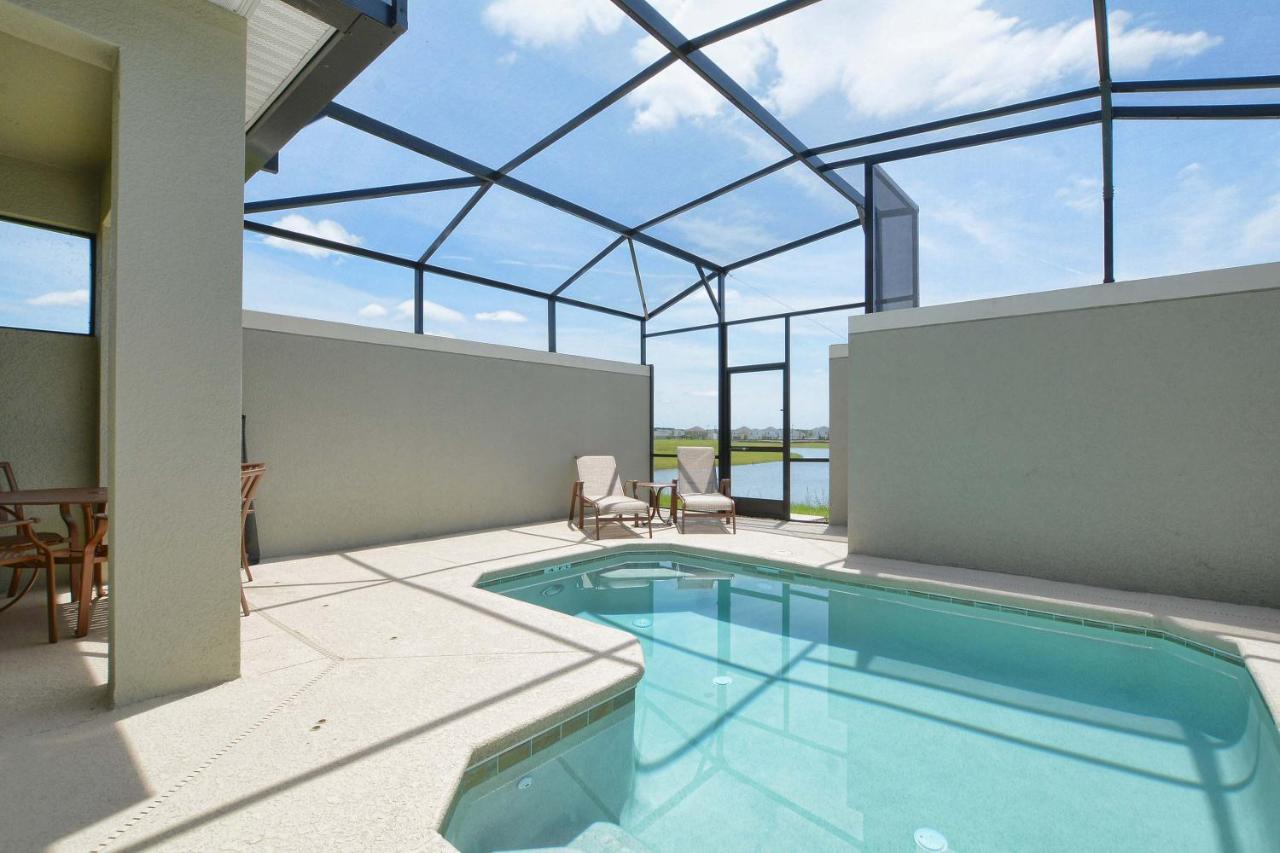 | Storey Lake-5 Bedroom Townhouse w/Splashpool-1617ST