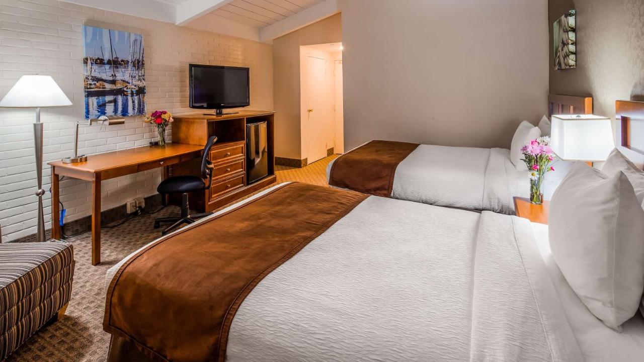 Double Room with Two Double Beds - Non-Smoking at Best Western Adams Inn Quincy-Boston