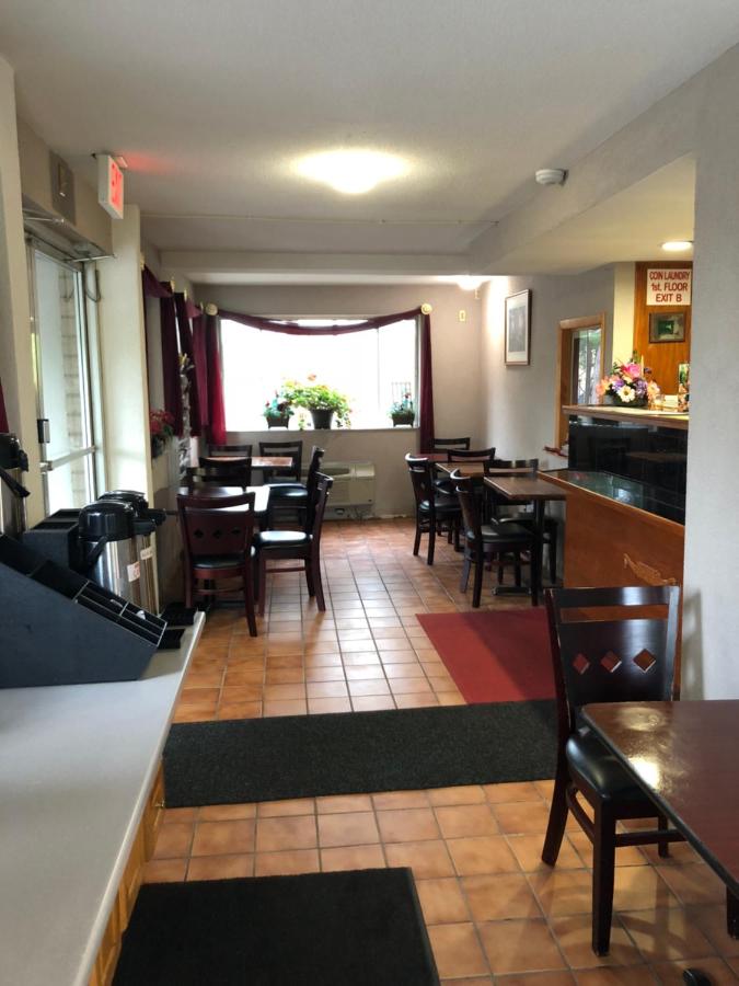 | Latham Inn
