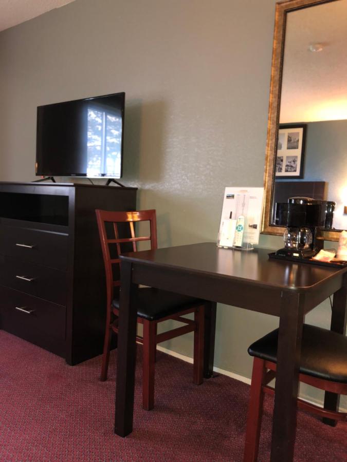 | Latham Inn