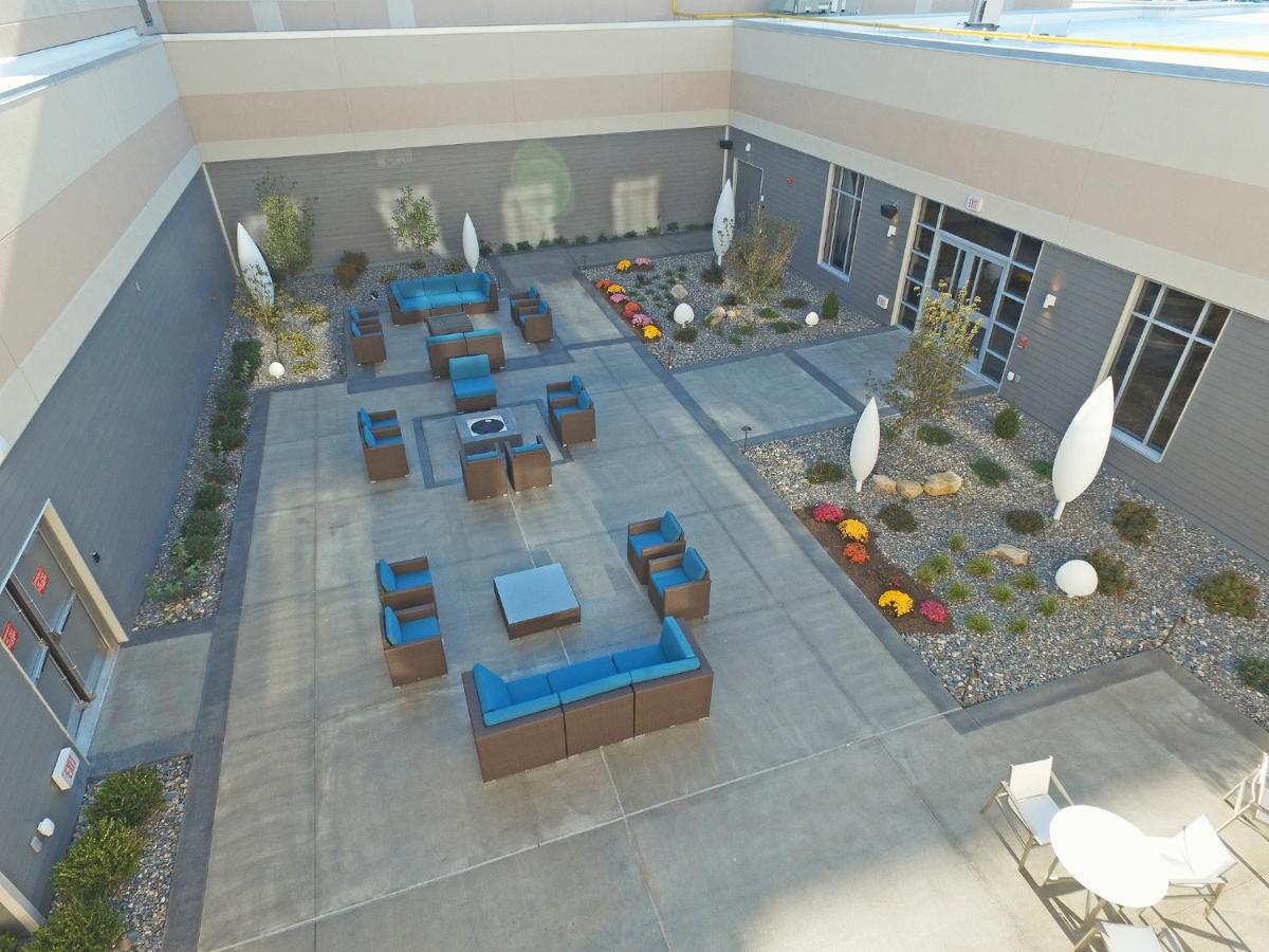 | Bally's Twin River Lincoln Casino & Hotel